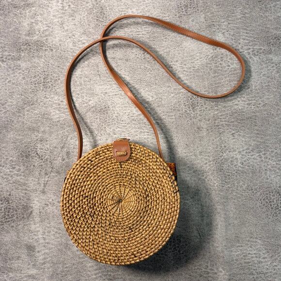 Woven Round Tan Crossbody Straw Bag